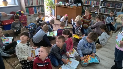 Przedszkolaki z Brzezia w brzeskiej biblioteceJG_UPLOAD_IMAGENAME_SEPARATOR7