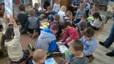 Przedszkolaki z Brzezia w brzeskiej biblioteceJG_UPLOAD_IMAGENAME_SEPARATOR1